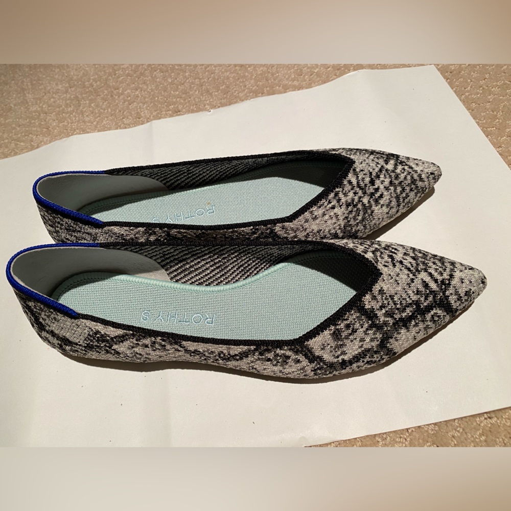 NIB Rothy’s Flats The Point Python Sz 8